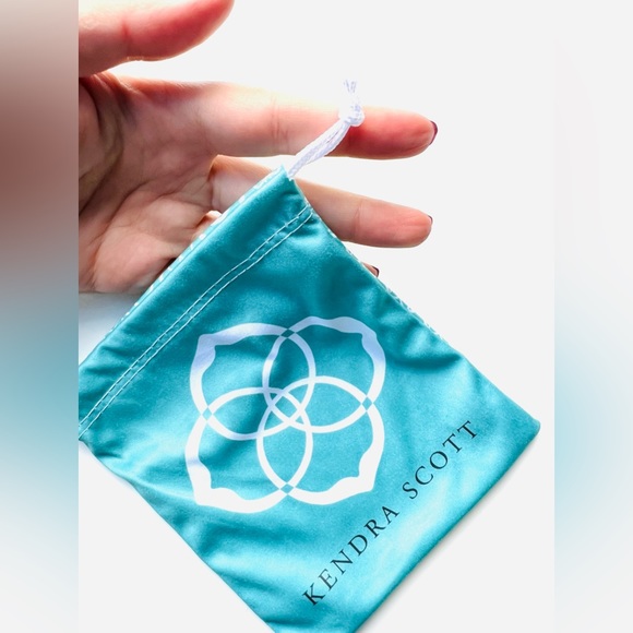 Kendra Scott Silk Jewelry Pouch Drawstring Blue & White - Picture 3 of 4
